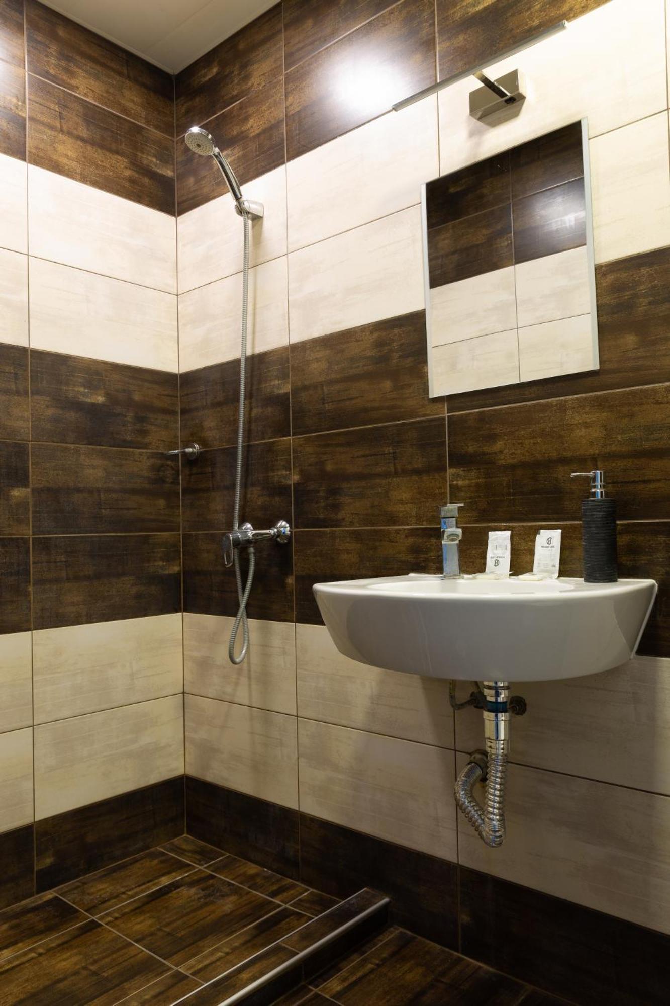 La Piazza Hotel Shumen Ngoại thất bức ảnh